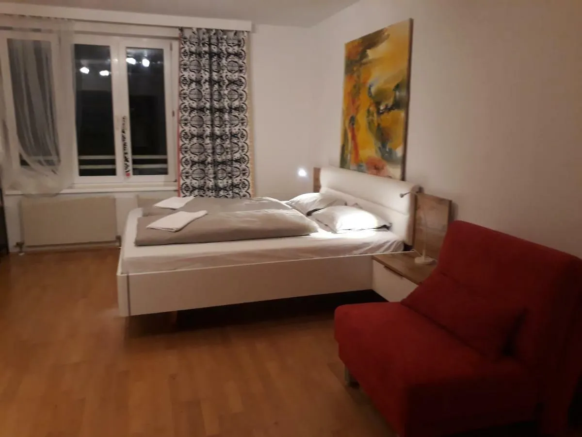 Cute Metro U4 Apartment Vienna Austria