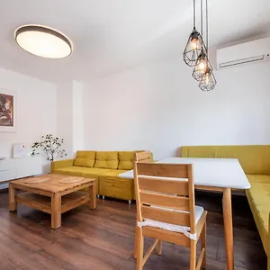 Cosy In Апартаменты Варна