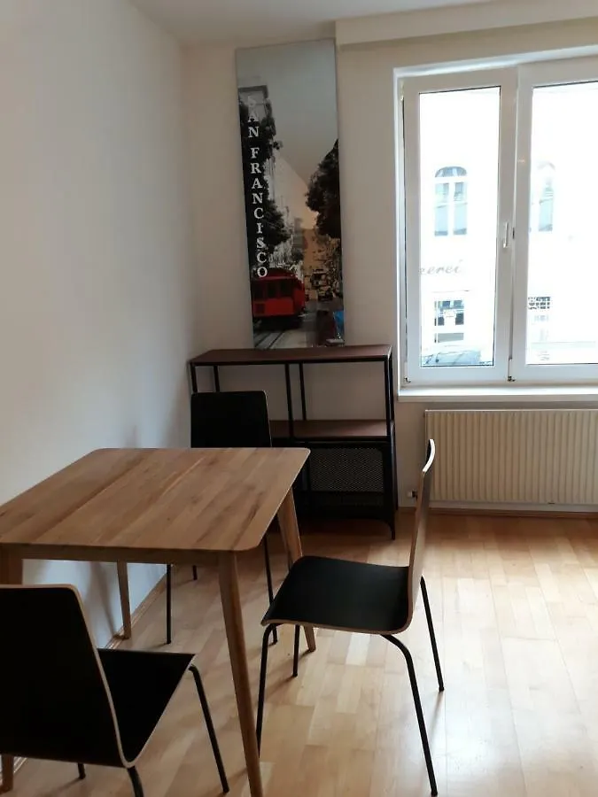 Cute Metro U4 Apartment Vienna 0*,  Austria